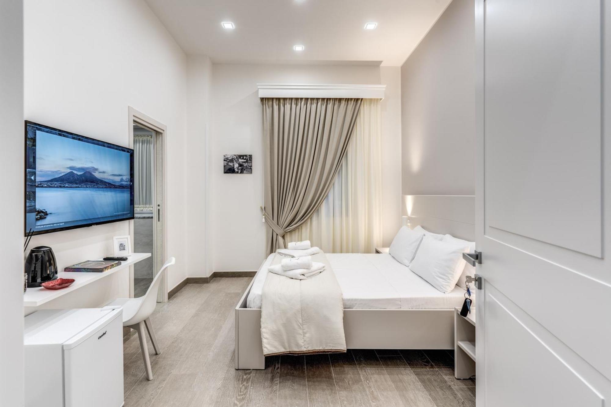 Rafilina's House Naples